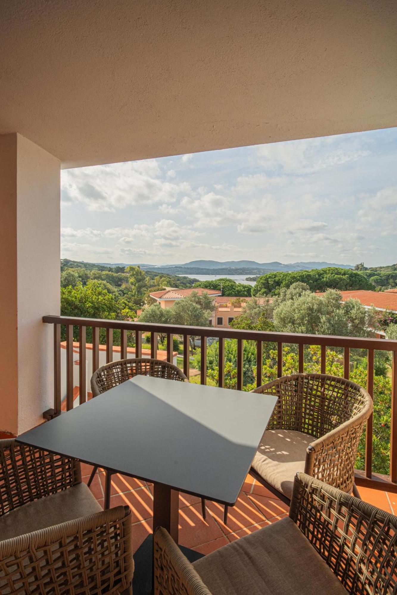 פאלאו Felix Hotels - Residence Hotel Costa Serena מראה חיצוני תמונה
