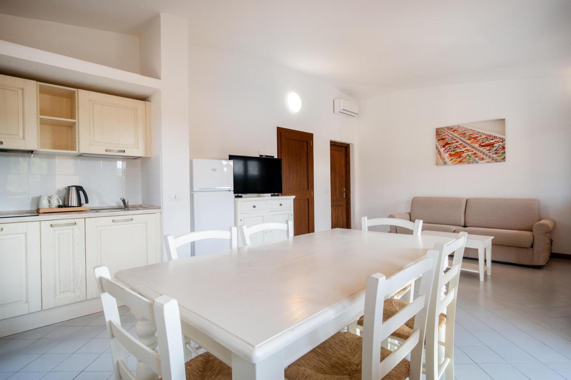 פאלאו Felix Hotels - Residence Hotel Costa Serena מראה חיצוני תמונה