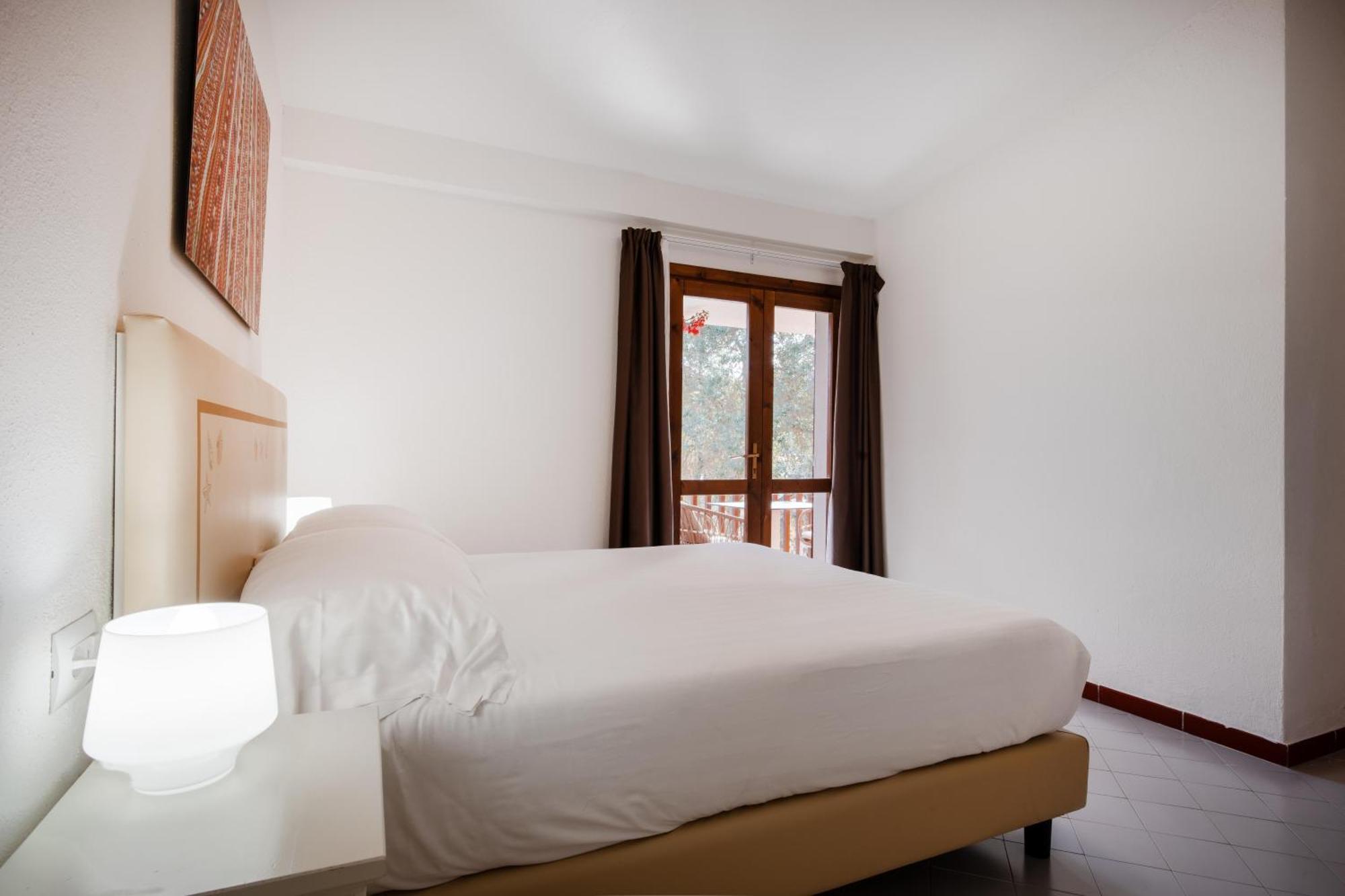 פאלאו Felix Hotels - Residence Hotel Costa Serena מראה חיצוני תמונה