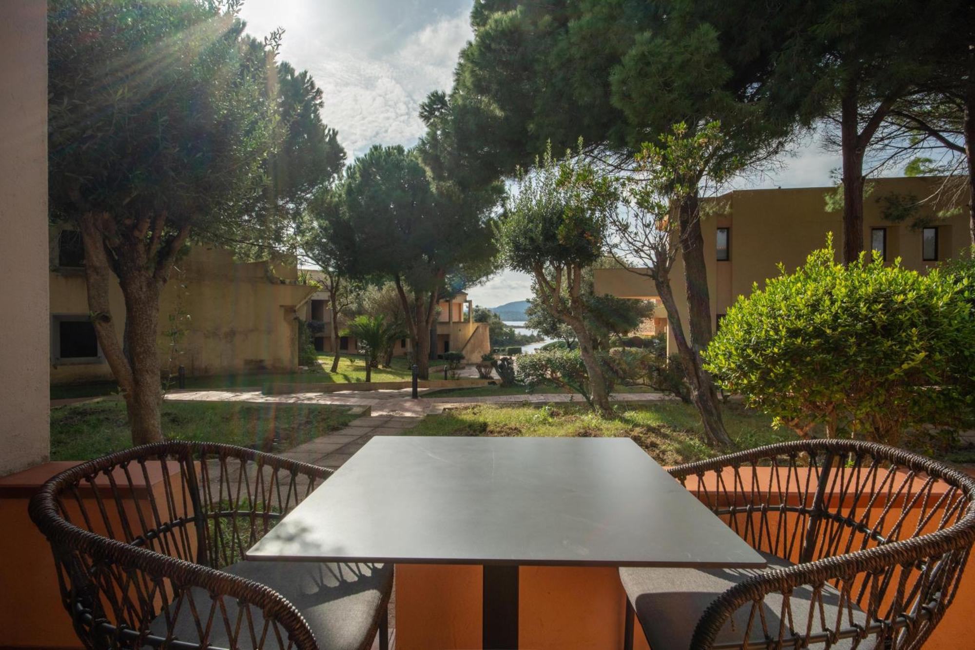 פאלאו Felix Hotels - Residence Hotel Costa Serena מראה חיצוני תמונה